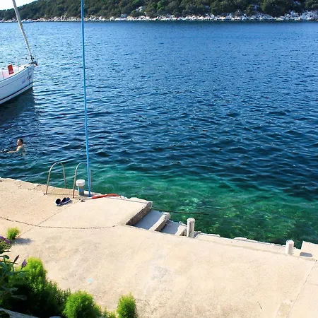Zaklopatica 995b Apartment Lastovo